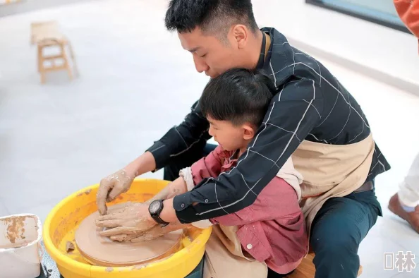 一小时人生游戏炼铁钢高效技巧：从制作陶碗与陶盘开始的详细步骤